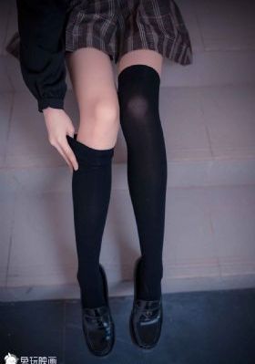 美人心计_十万网红美女美酱